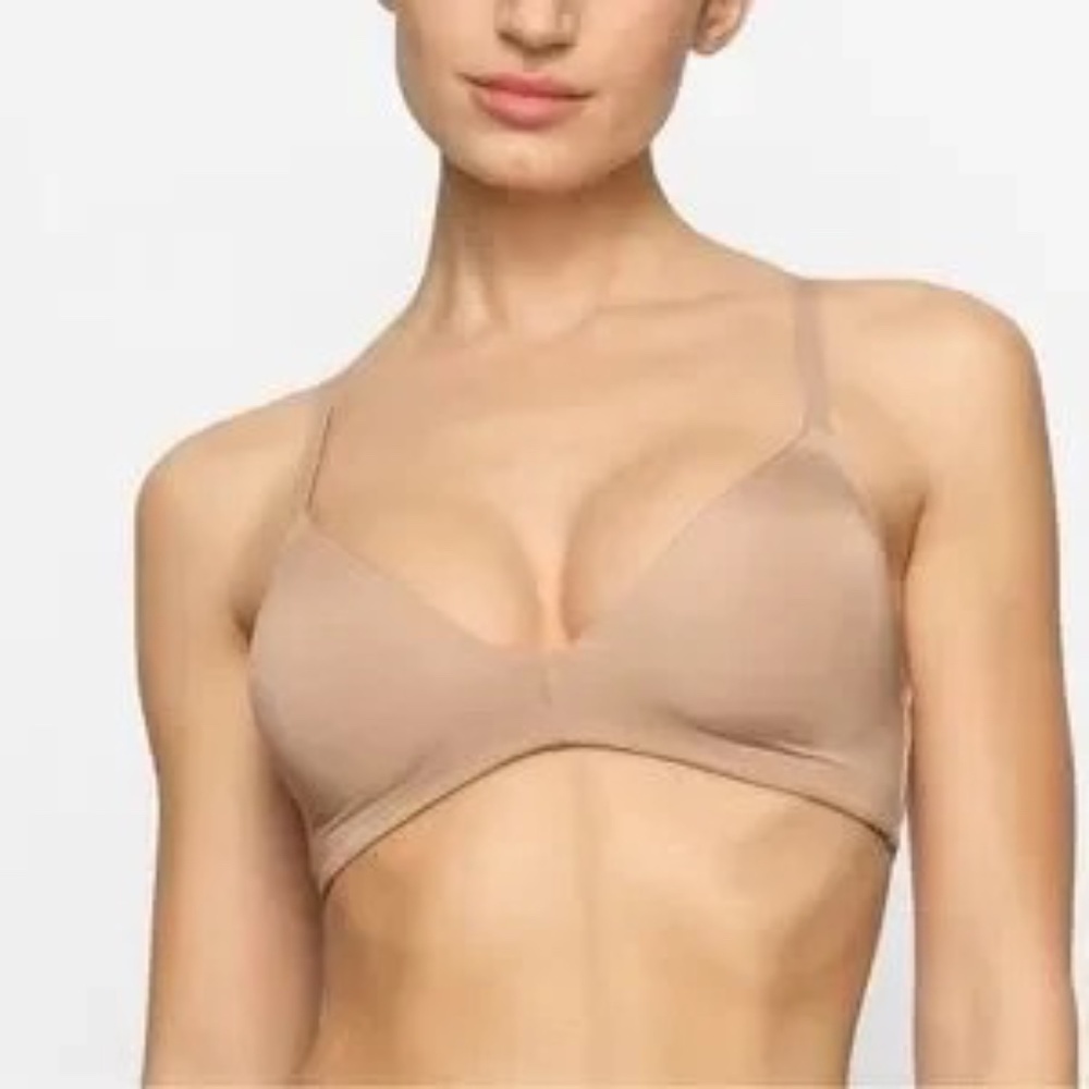 Skims Wireless Form Lightly Lined Demi Bra, Clay, 36DD